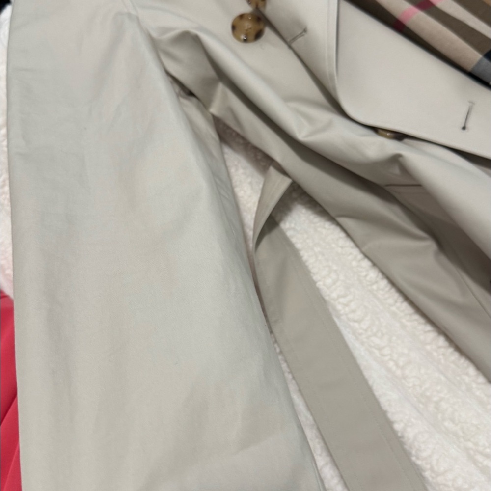 Burberry Light Tan Trench Coat with Check Lining - Picture 8 of 13